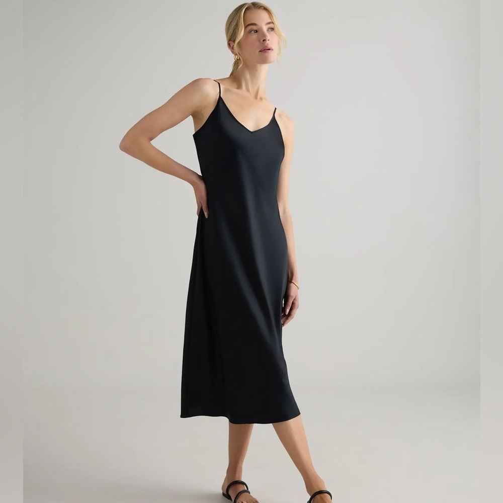 Quince 100% Washable Silk Slip Dress midi in black size medium
